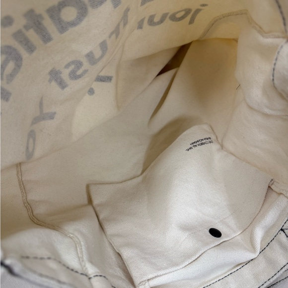 AG x Holt Renfrew Canvas Tote Set – 2 Bags - Picture 13 of 14